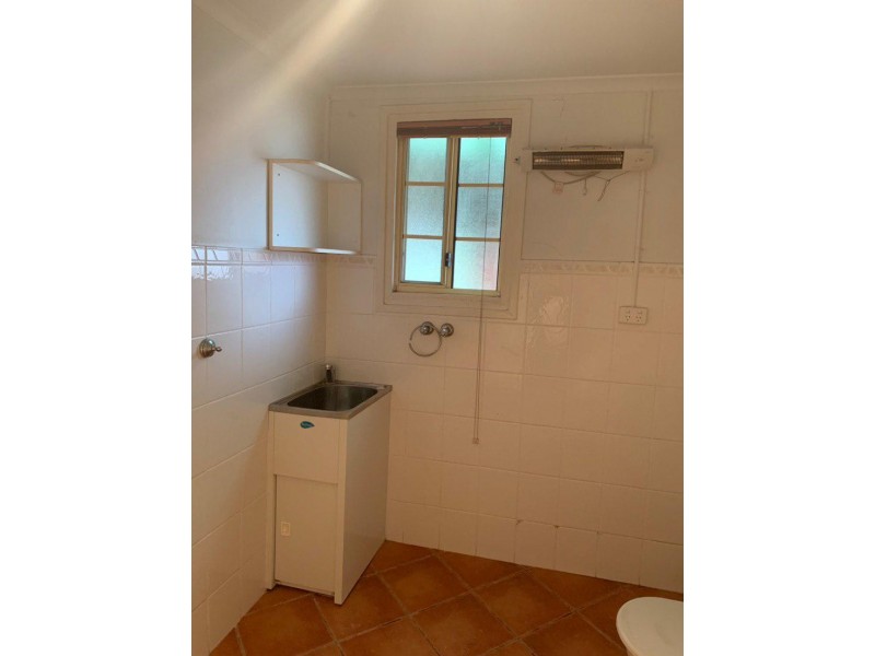 11a Close Street, Parkes NSW 2870