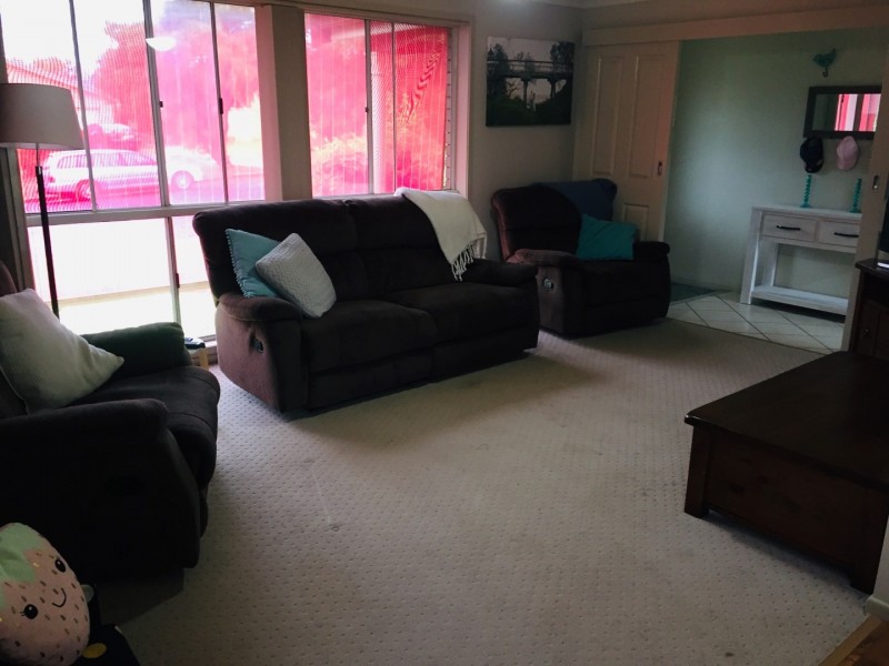6 Bowditch Cres, Parkes NSW 2870