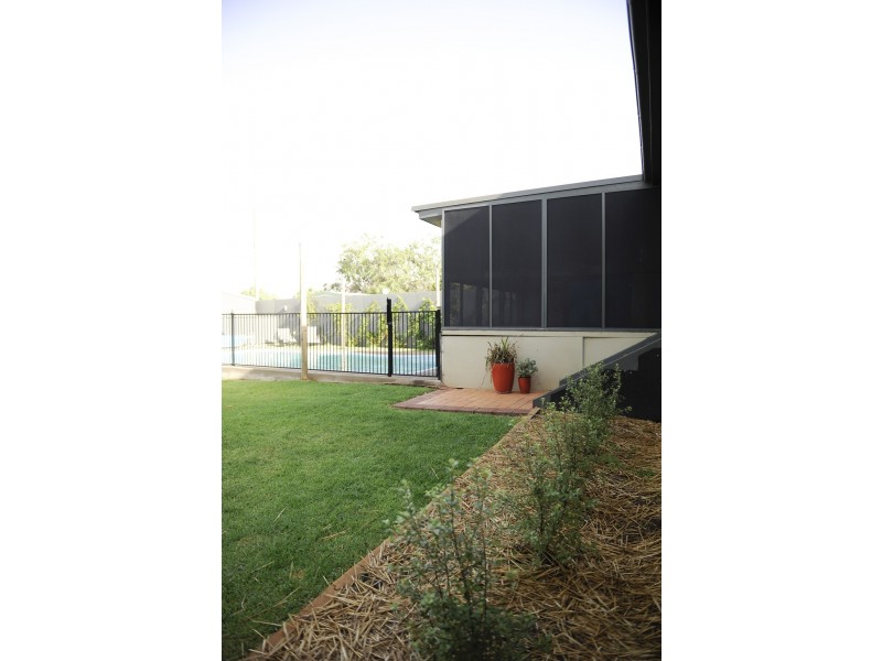 33 Church Street, Forbes NSW 2871