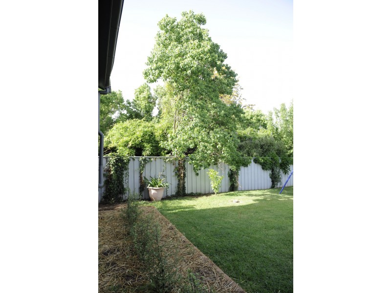 33 Church Street, Forbes NSW 2871