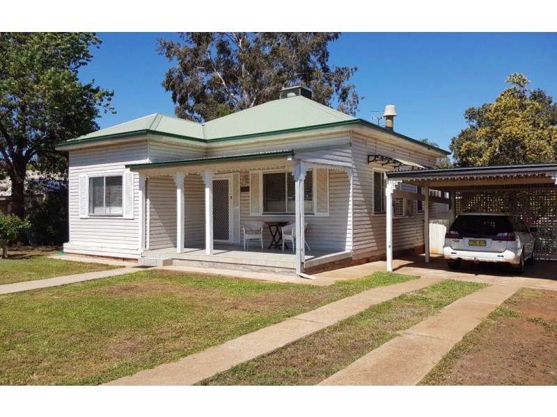 114 Euchie Street, Peak Hill NSW 2869