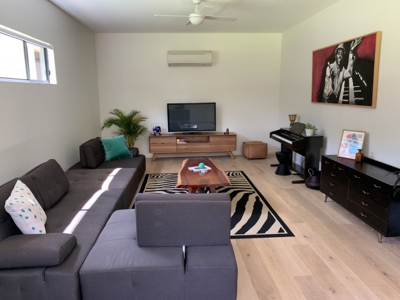 “Alkira” 202 Military Road, Parkes NSW 2870