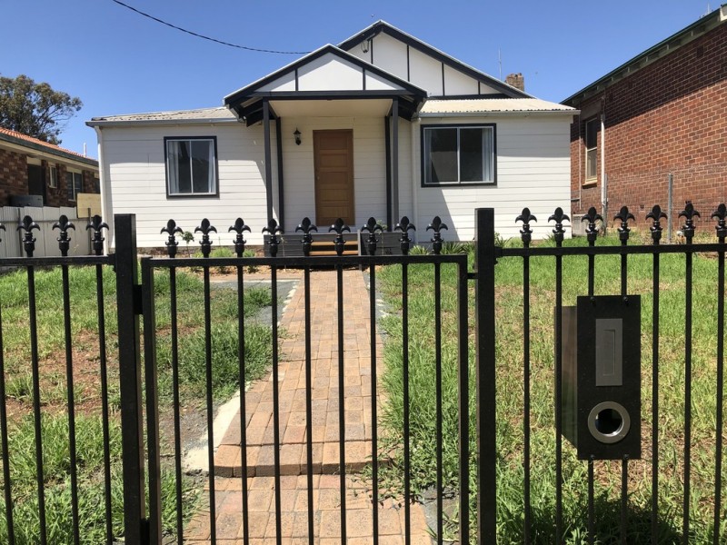 53 Woodward Street, Parkes NSW 2870