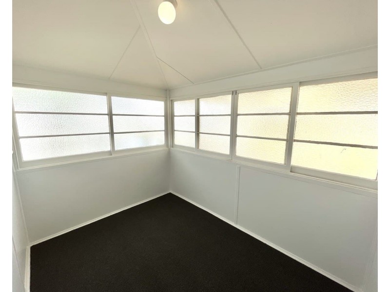 1 Carrington Street, Parkes NSW 2870