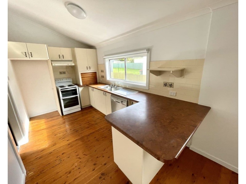 1 Carrington Street, Parkes NSW 2870