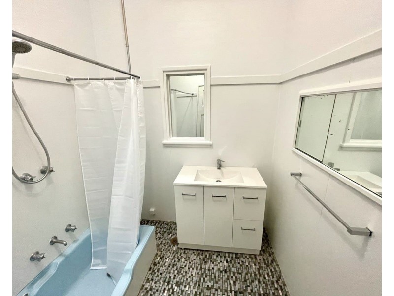 1 Carrington Street, Parkes NSW 2870