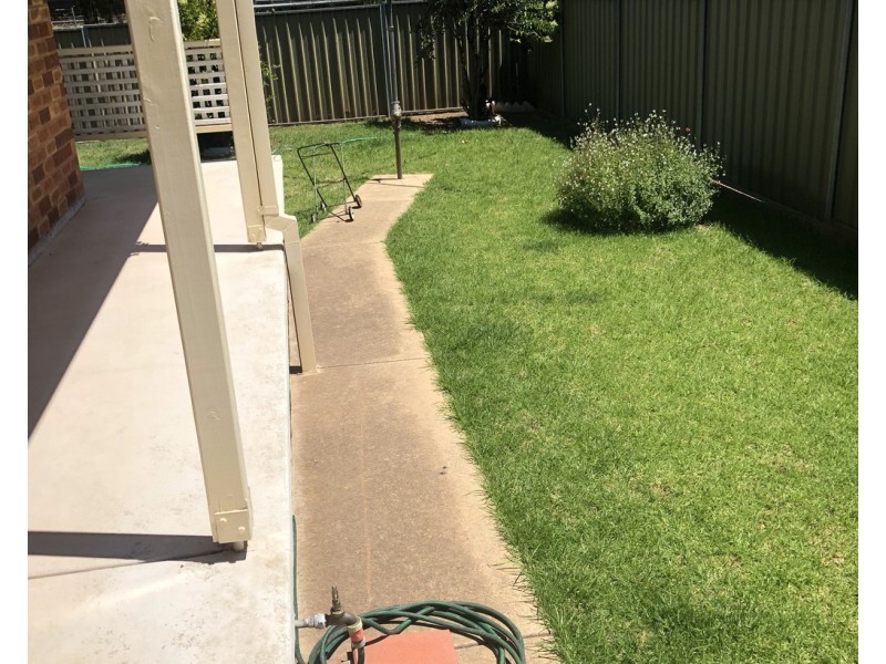 4/2 High Street, Parkes NSW 2870