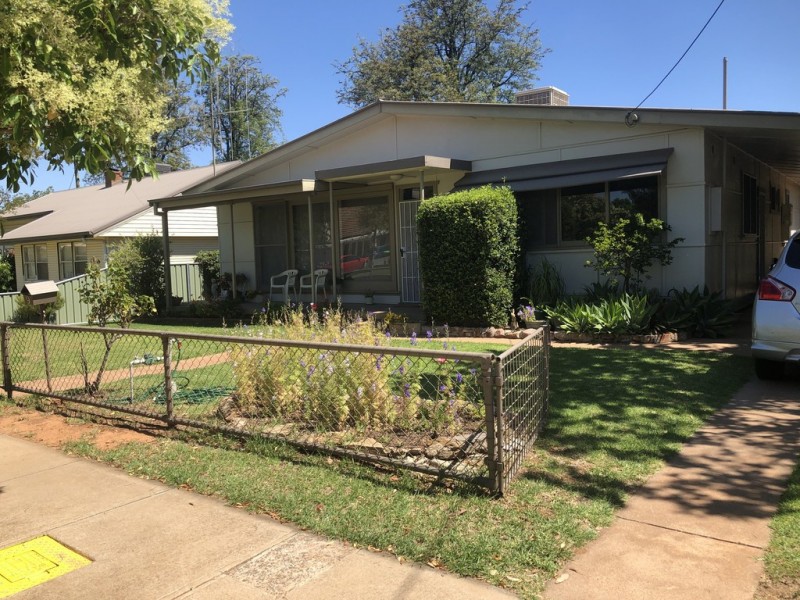 9 Captain Wilson Avenue, Parkes NSW 2870
