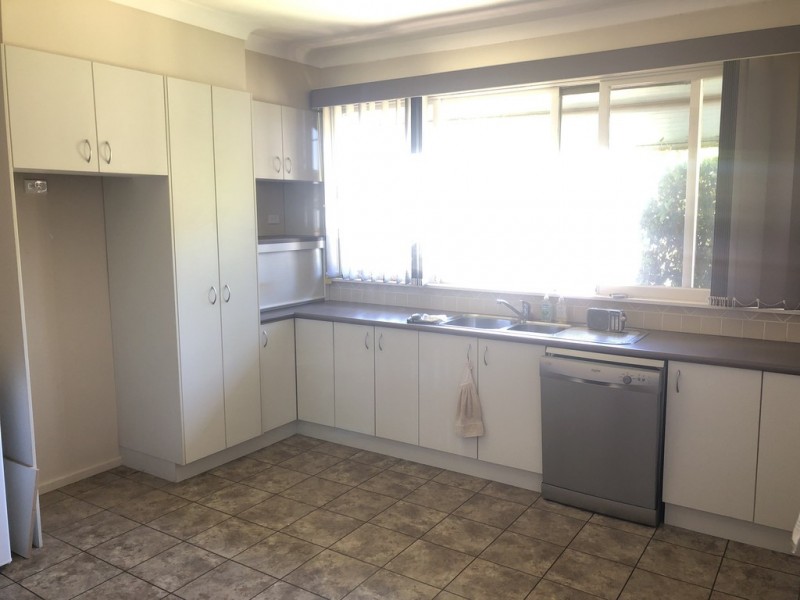 9 Captain Wilson Avenue, Parkes NSW 2870