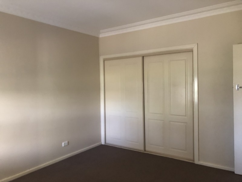 9 Captain Wilson Avenue, Parkes NSW 2870