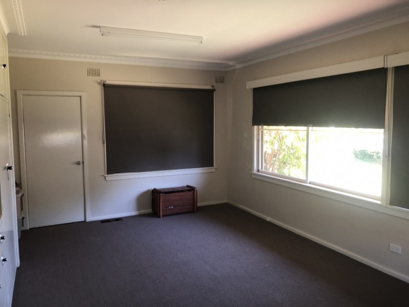 9 Captain Wilson Avenue, Parkes NSW 2870