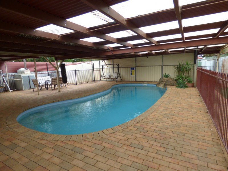 38 South Gloucester Street, Forbes NSW 2871