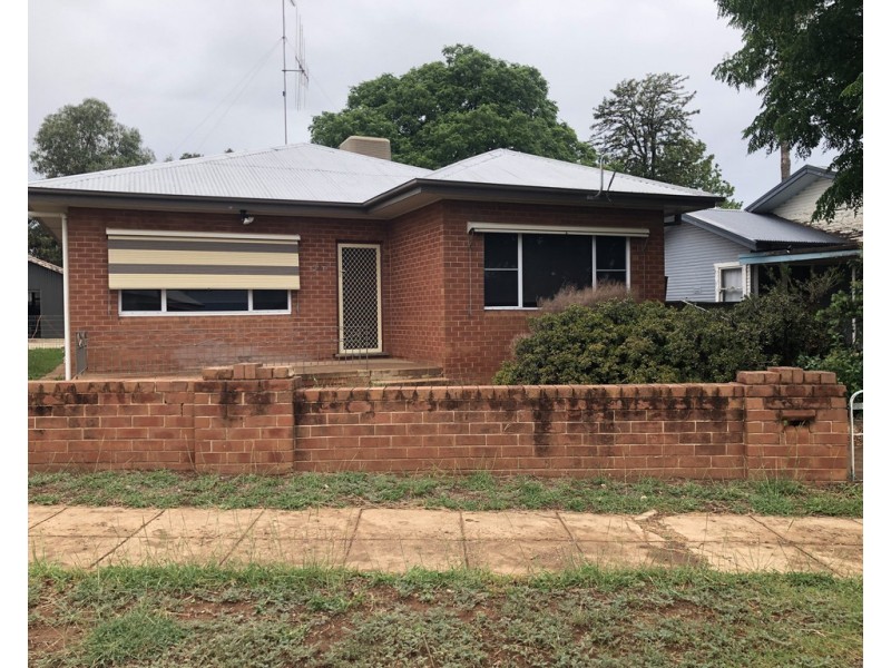 387 Clarinda Street, Parkes NSW 2870