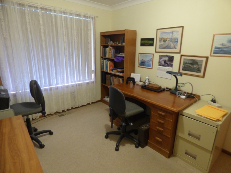 2 Blue Gum Street, Forbes NSW 2871