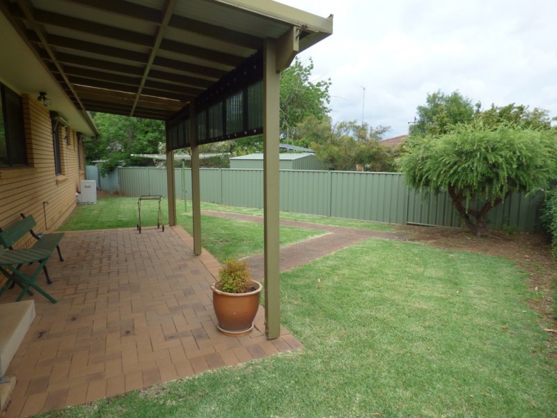 2 Blue Gum Street, Forbes NSW 2871