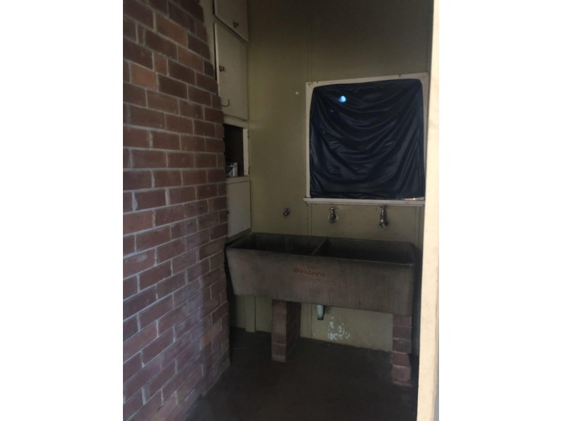 33 Caswell Street, Peak Hill NSW 2869