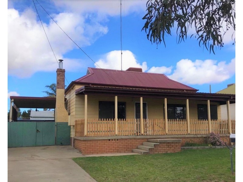 13 Callaghan Street, Parkes NSW 2870