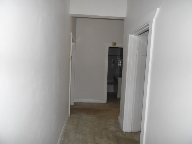 8 Ween Street, Peak Hill NSW 2869