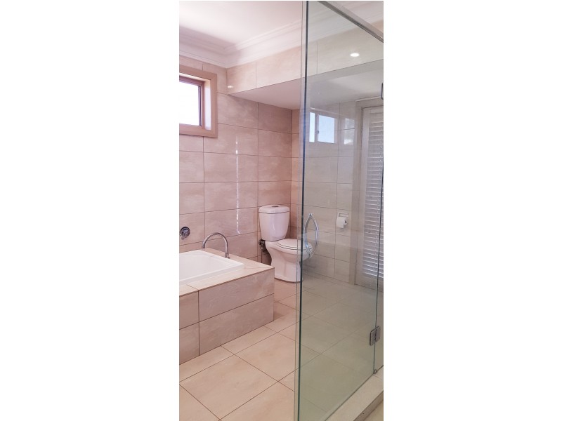 21 Thurlstone Street, Parkes NSW 2870