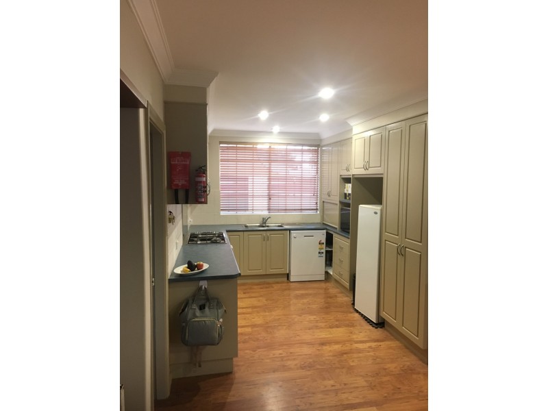 21 Thurlstone Street, Parkes NSW 2870