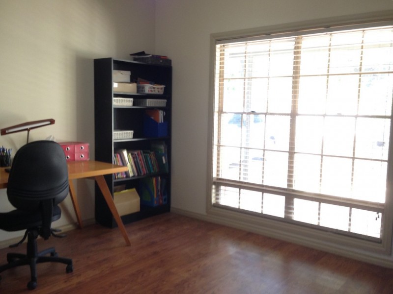 21 Thurlstone Street, Parkes NSW 2870