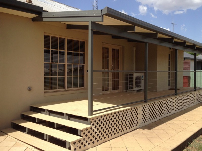 21 Thurlstone Street, Parkes NSW 2870