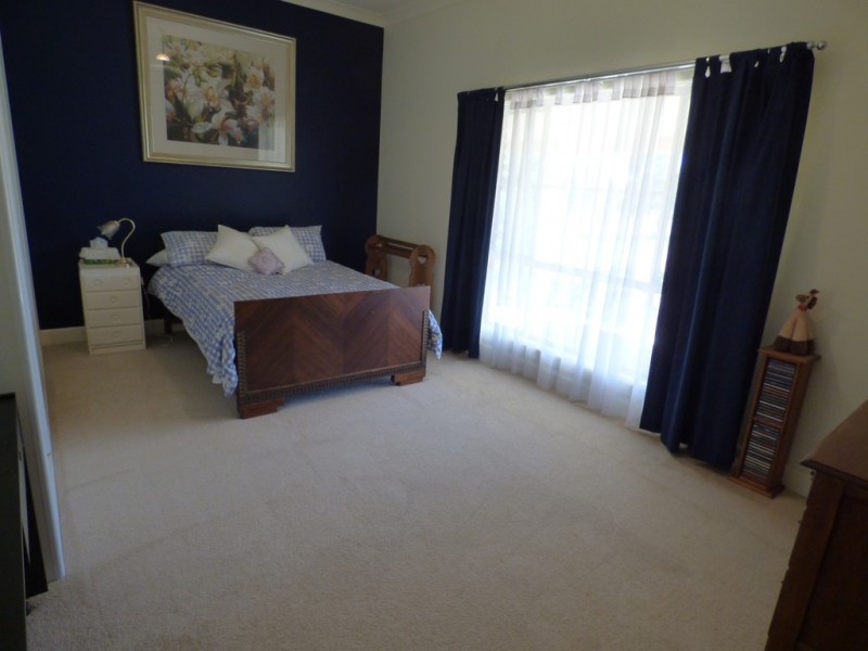 16 South Lead Road, Forbes NSW 2871