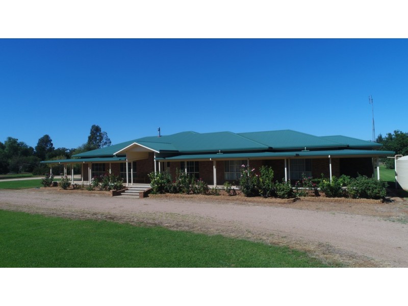 16 South Lead Road, Forbes NSW 2871