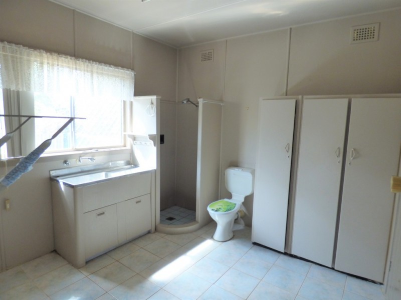 3 Bartley Street, Forbes NSW 2871