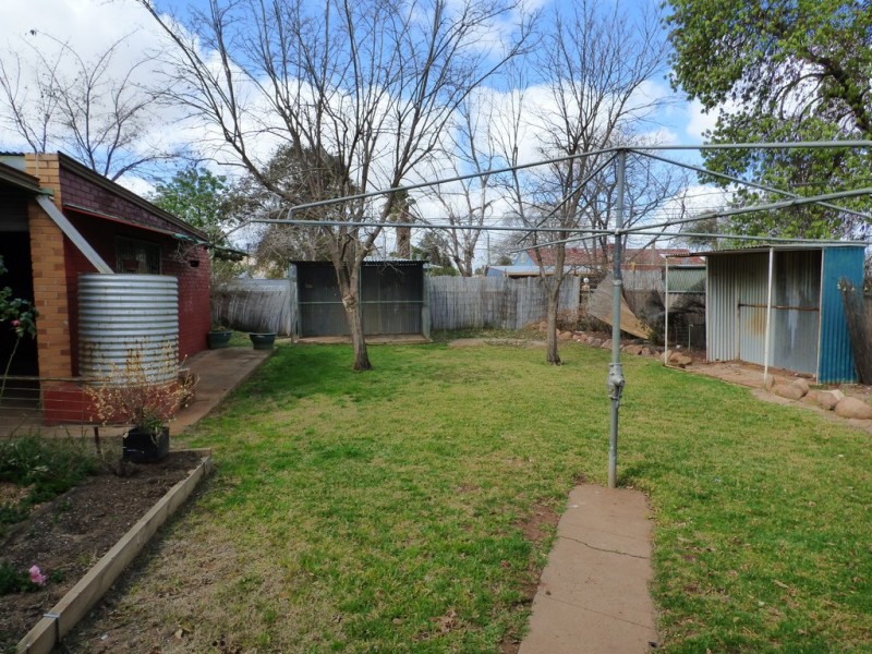 3 Bartley Street, Forbes NSW 2871