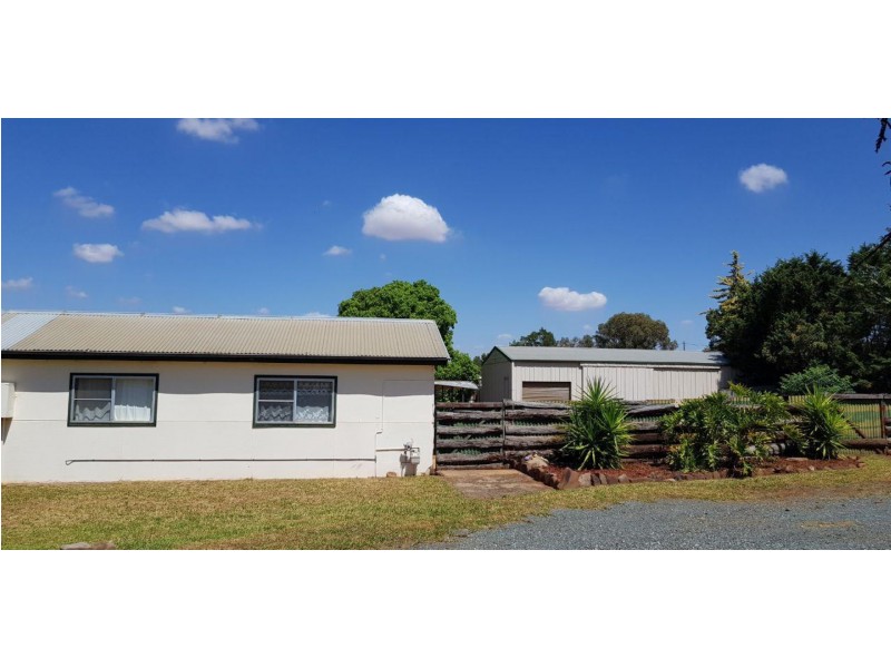 38 Charles Rigg Avenue, Parkes NSW 2870