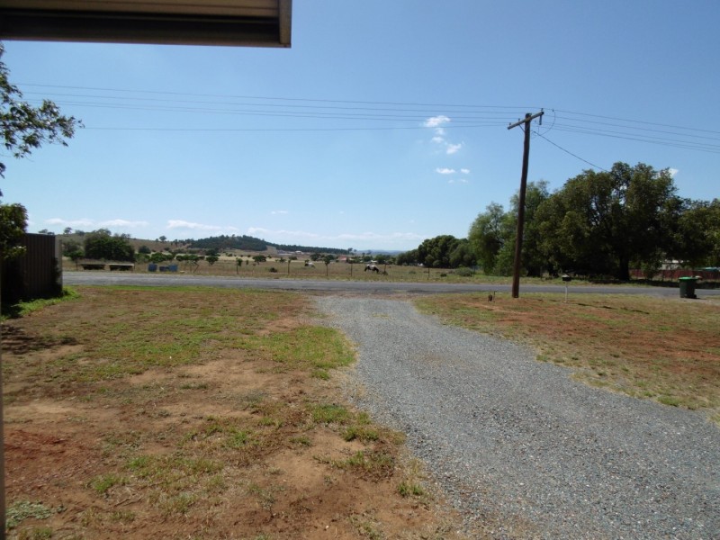 38 Charles Rigg Avenue, Parkes NSW 2870