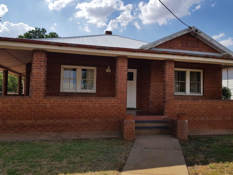 1 Sydney Street, Parkes NSW 2870