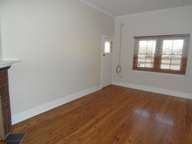 1 Sydney Street, Parkes NSW 2870