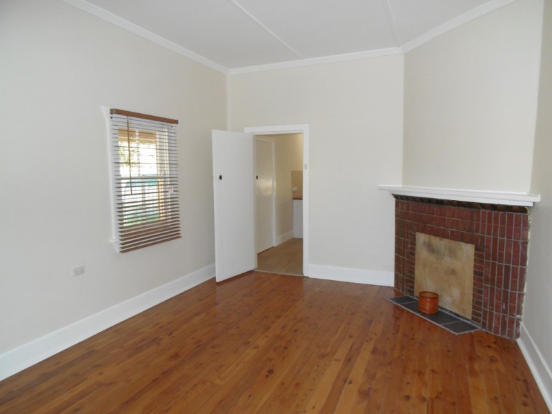 1 Sydney Street, Parkes NSW 2870