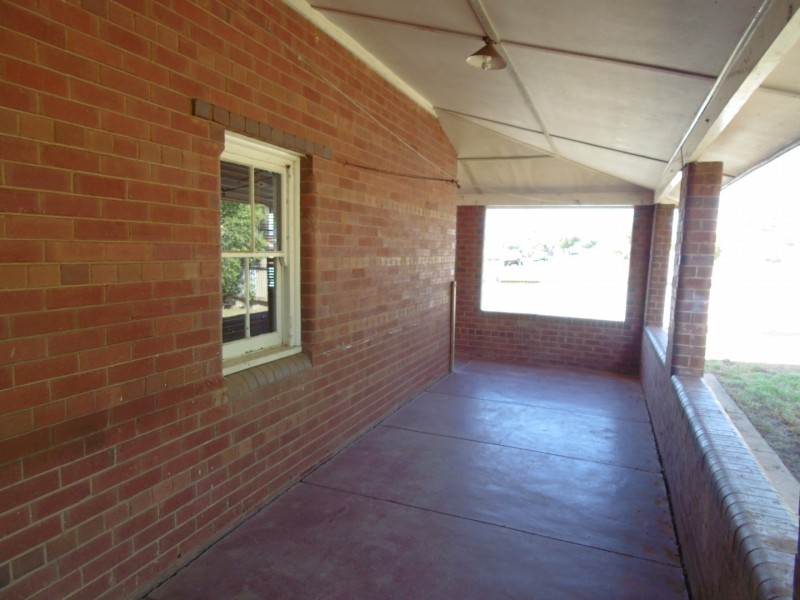 1 Sydney Street, Parkes NSW 2870