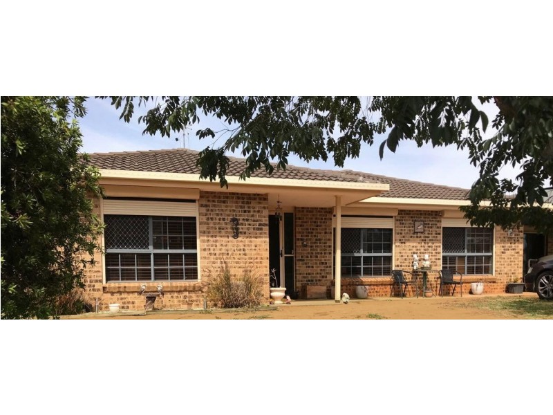 3 Thomas Tom Crescent, Parkes NSW 2870