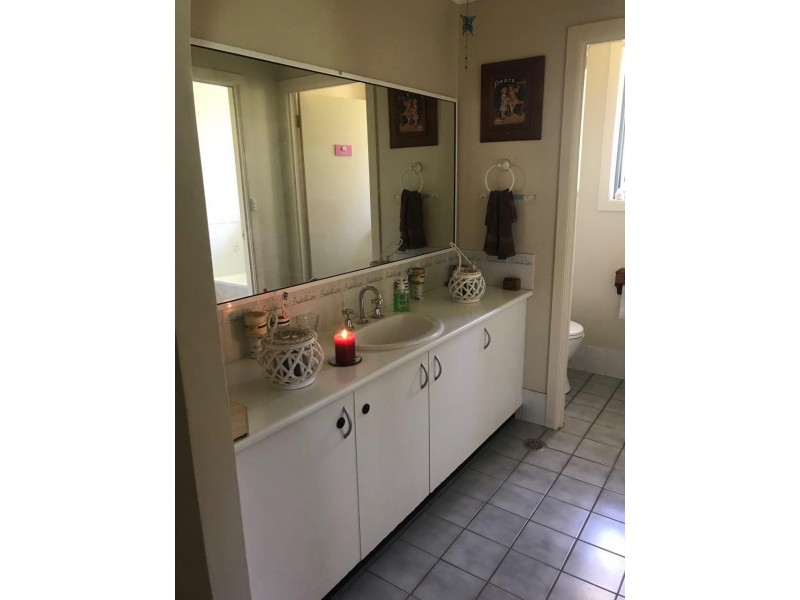 3 Thomas Tom Crescent, Parkes NSW 2870