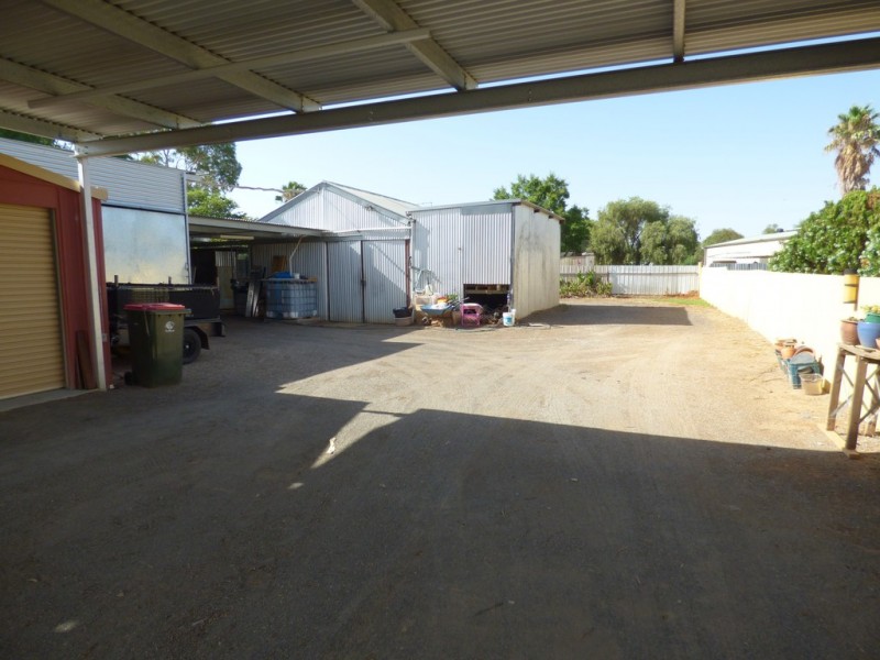 24 Forester Street, Forbes NSW 2871