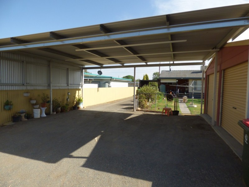 24 Forester Street, Forbes NSW 2871