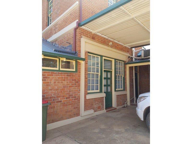 39 Currajong Street, Parkes NSW 2870