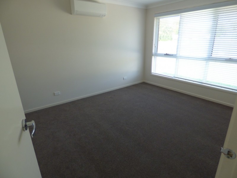 10 John Girdham Place, Forbes NSW 2871