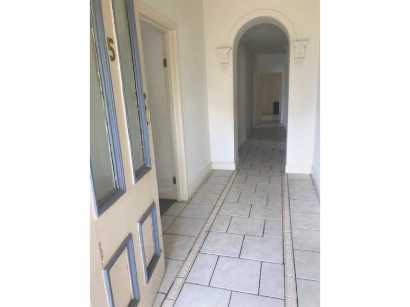 5 Cecile Street, Parkes NSW 2870