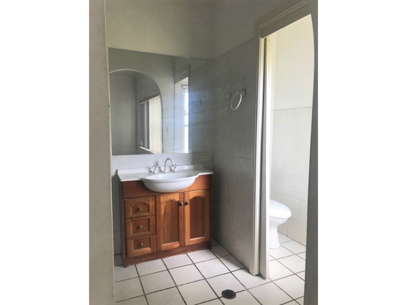 5 Cecile Street, Parkes NSW 2870