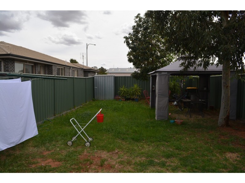 74a Close Street, Parkes NSW 2870