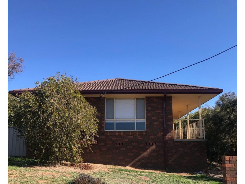 2/22 Howard Street, Parkes NSW 2870