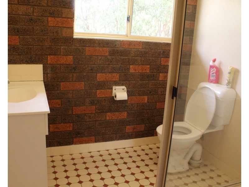 2/22 Howard Street, Parkes NSW 2870