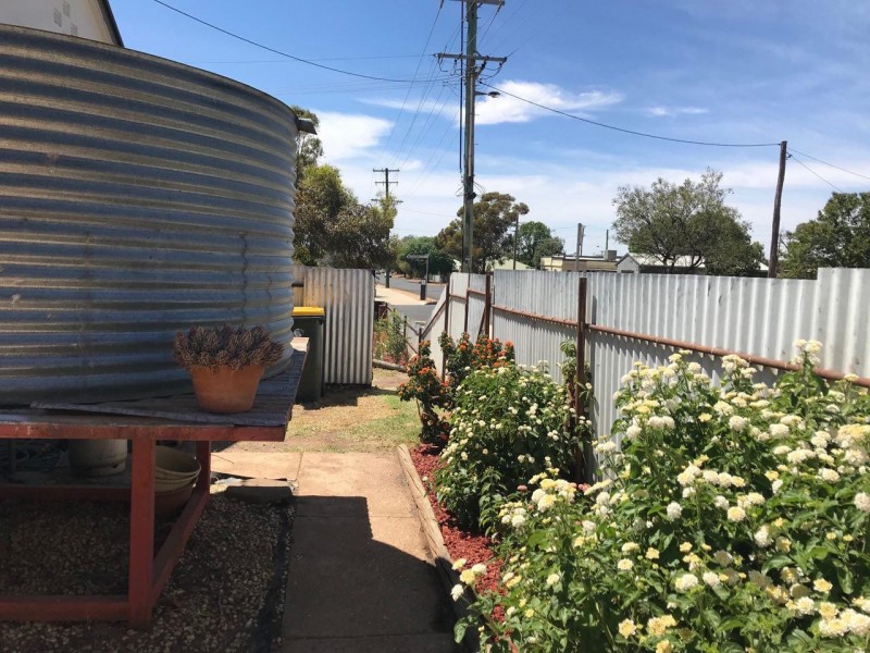 1 Melbourne Street, Parkes NSW 2870