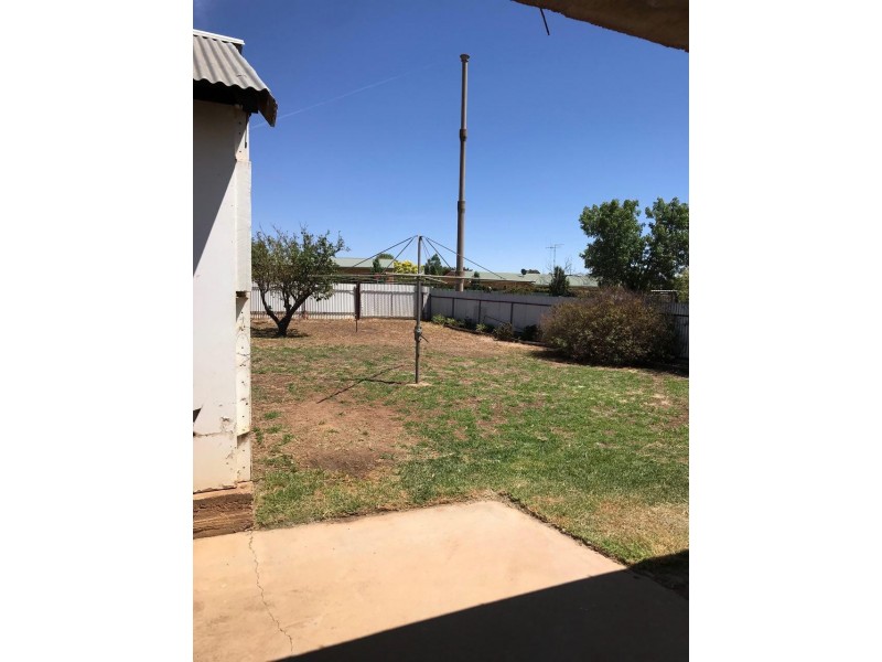 1 Melbourne Street, Parkes NSW 2870