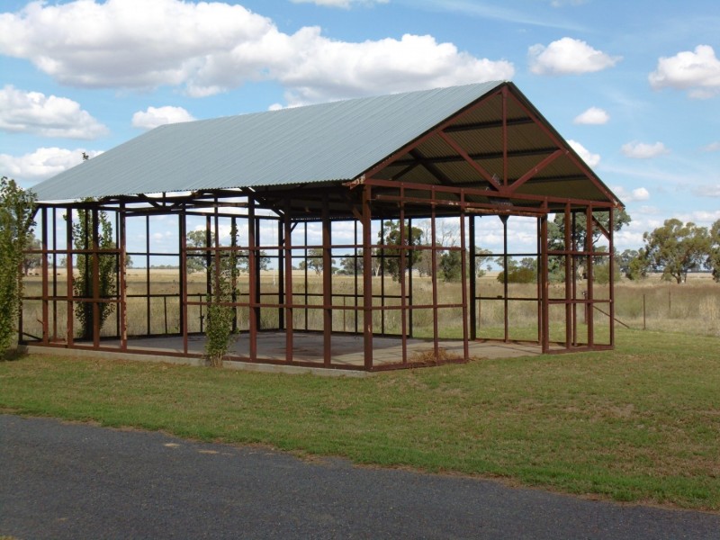 2271 Newell Highway, Tichborne NSW 2870